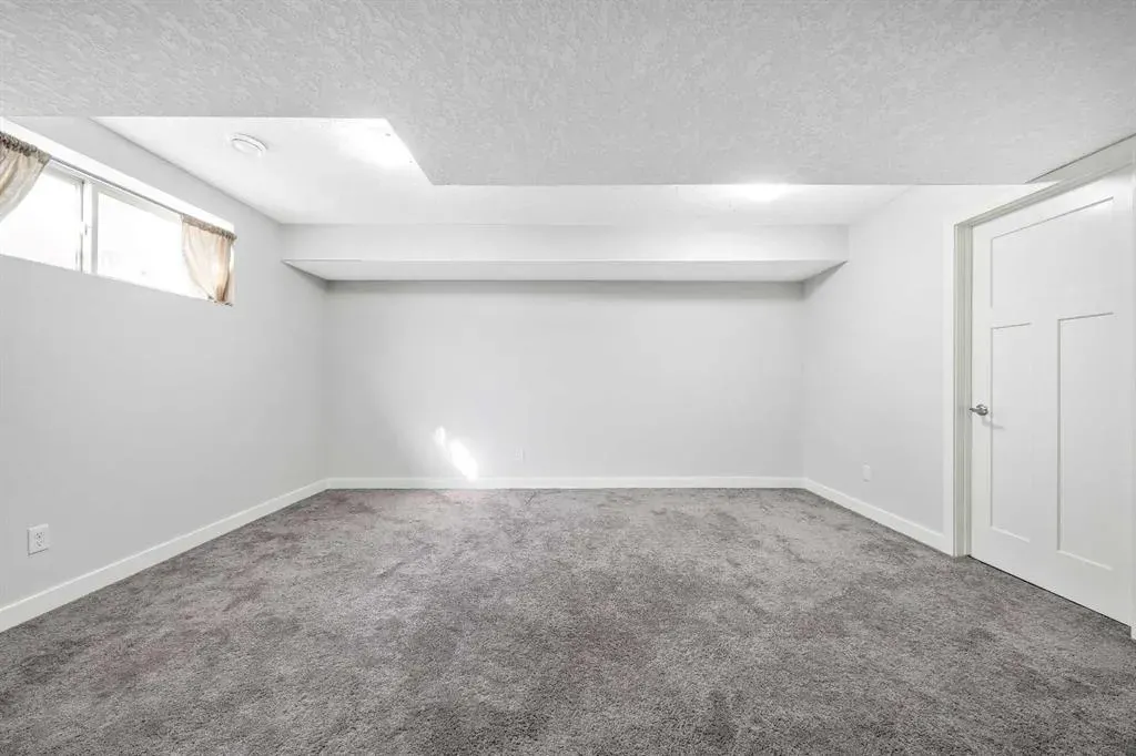 250 Sage Valley Road NW, #902
