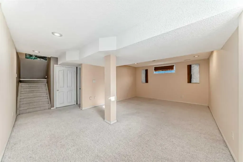 139 Bridlewood Circle SW