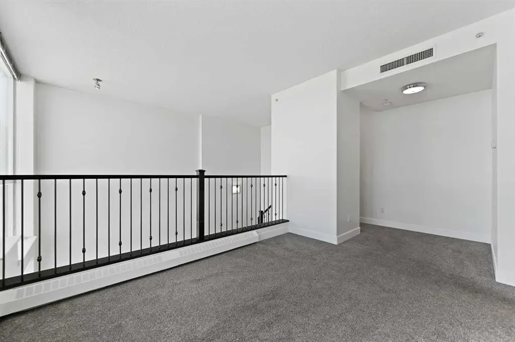 77 Spruce Place SW, #2404