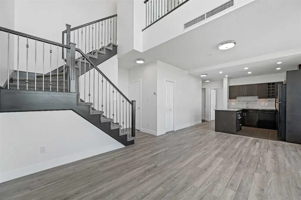 77 Spruce Place SW, #2404