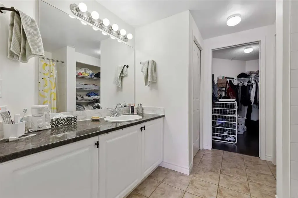 838 19 Avenue SW, #207