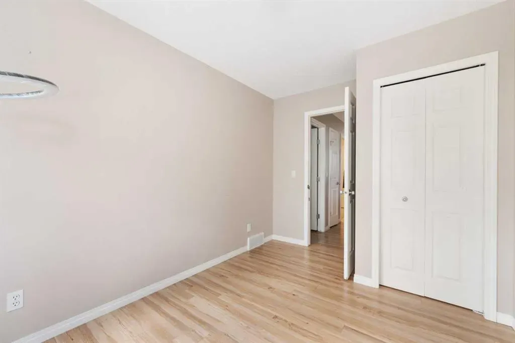 152 Royal Oak Gardens NW