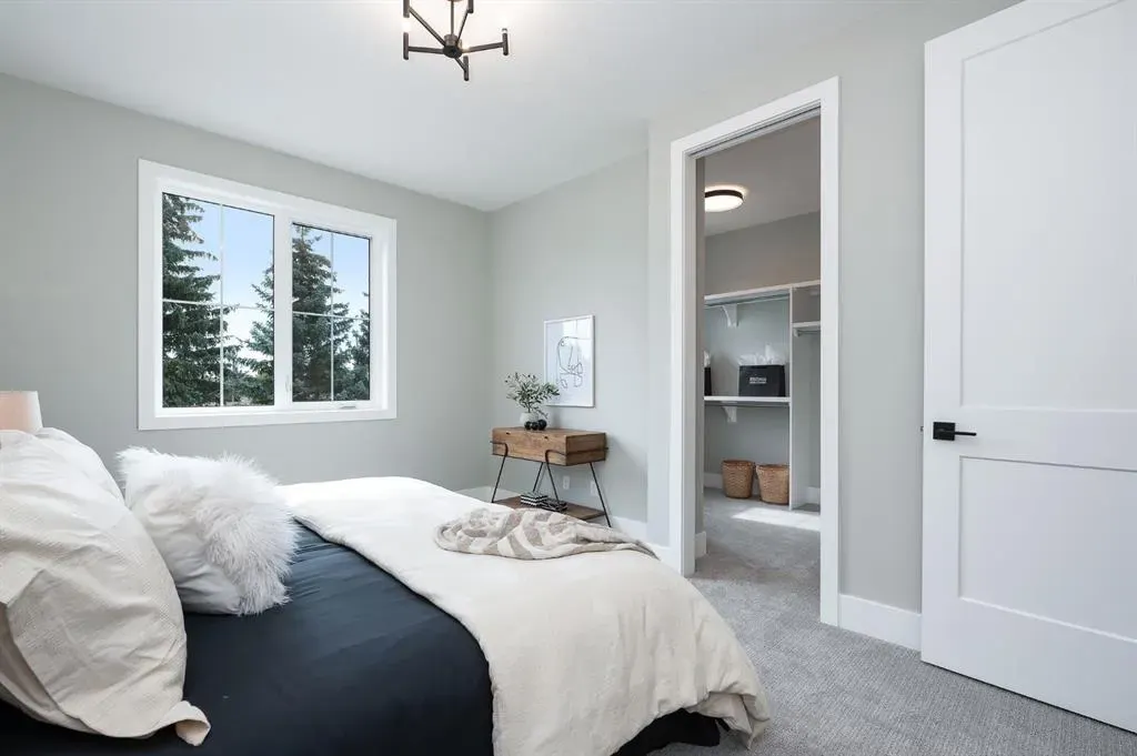 42 Wheatland Avenue SW