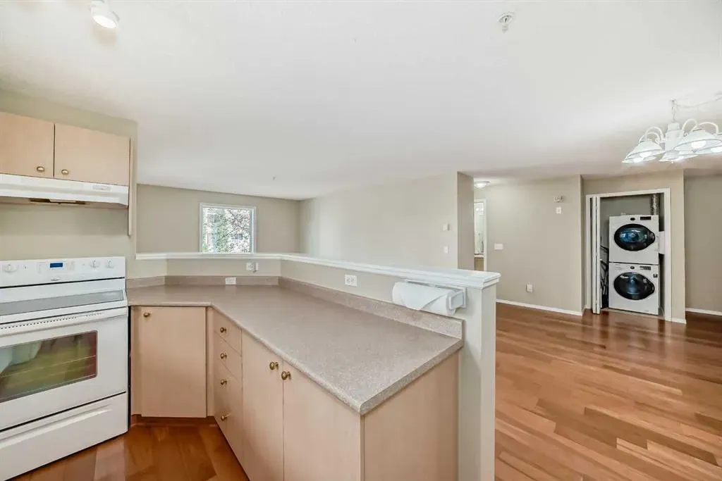 604 8 Street SW, #4201