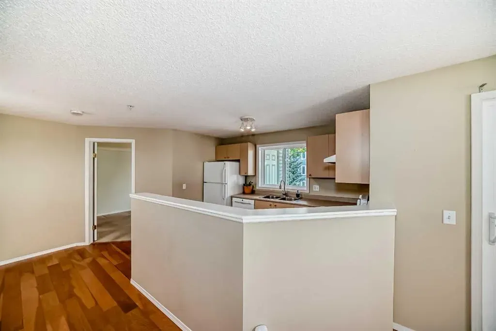 604 8 Street SW, #4201