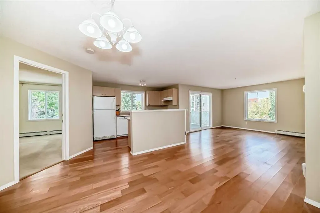 604 8 Street SW, #4201