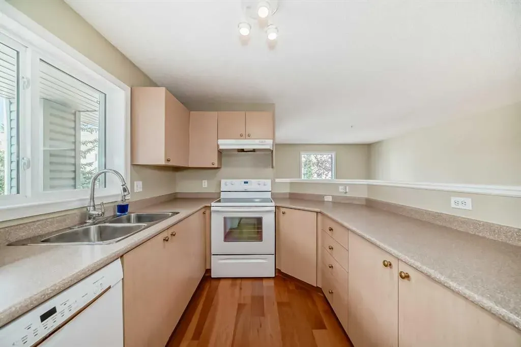 604 8 Street SW, #4201