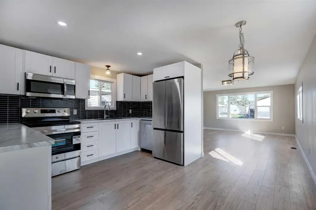 6724 17 Avenue SE, #142