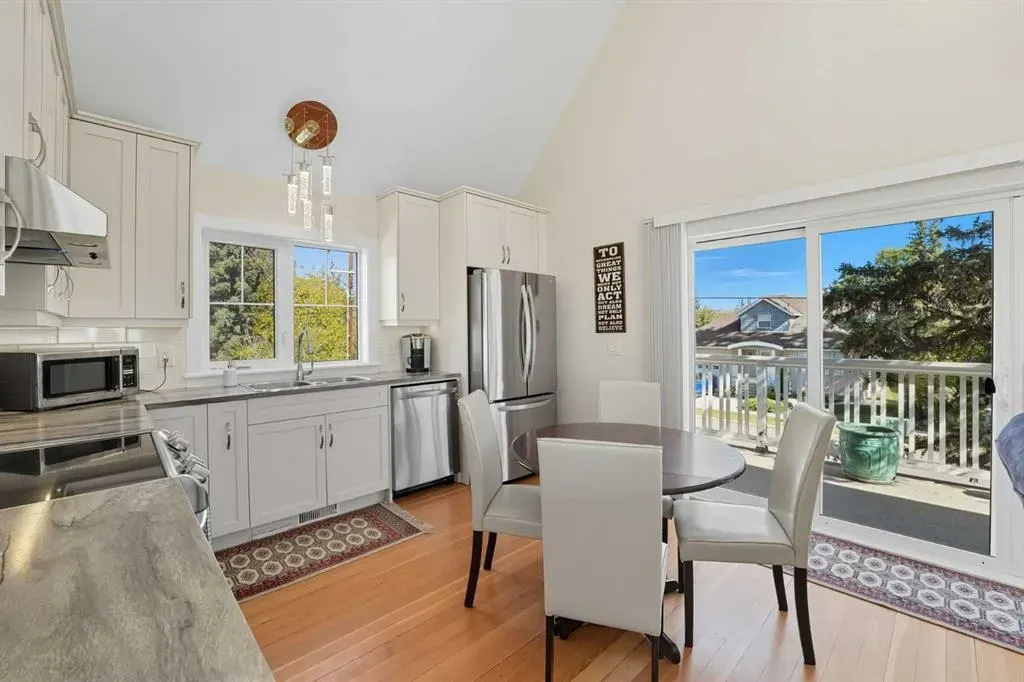602 Macleod Trail SW