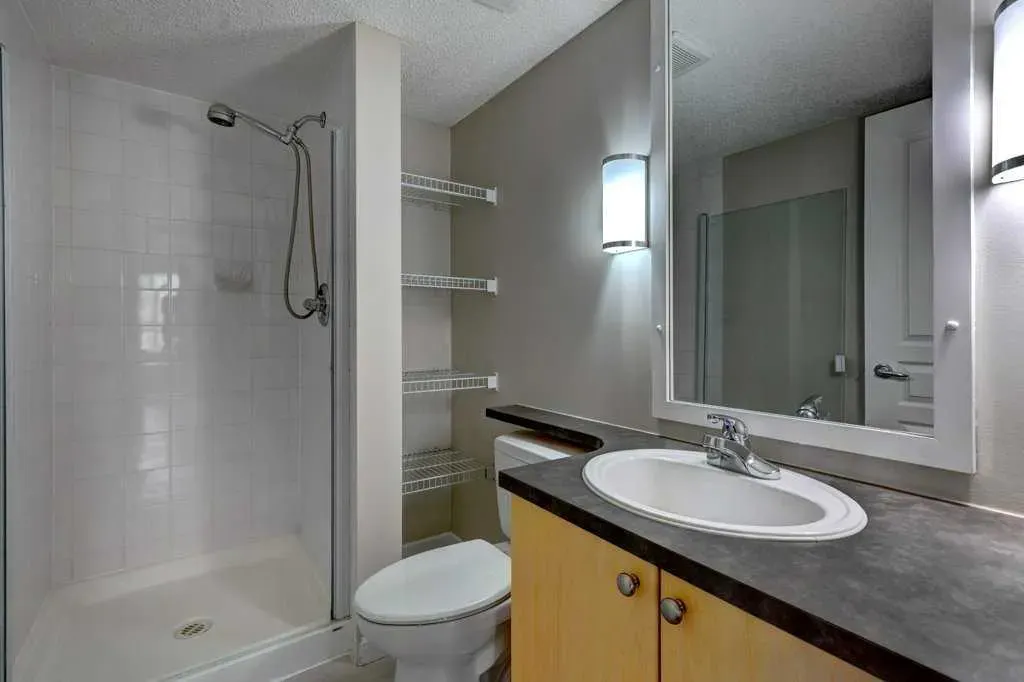30 Richard Court SW, #233