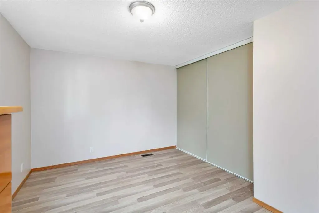 5241 Township Road 325A, #220