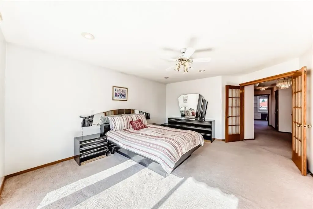 17 Santana Manor NW