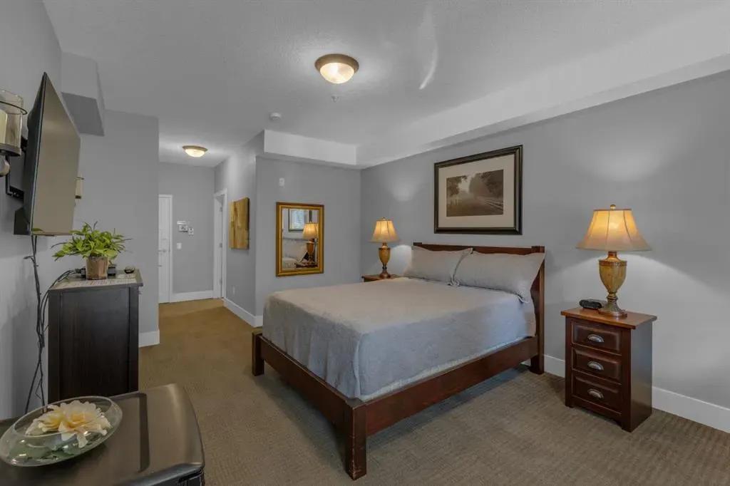 77 George Fox Trail, #113