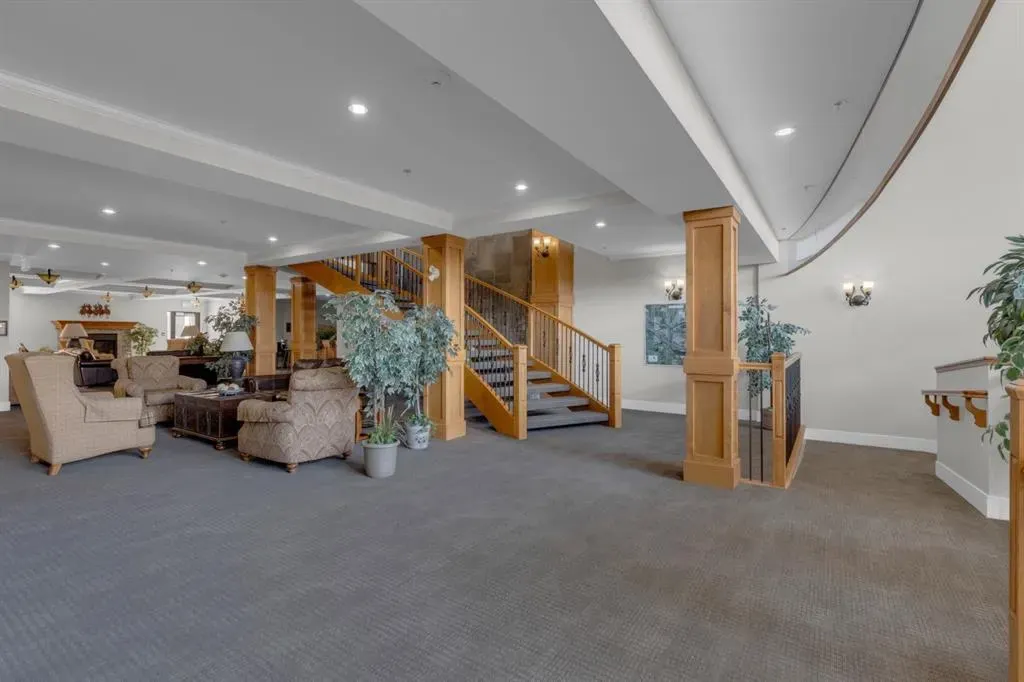 77 George Fox Trail, #113