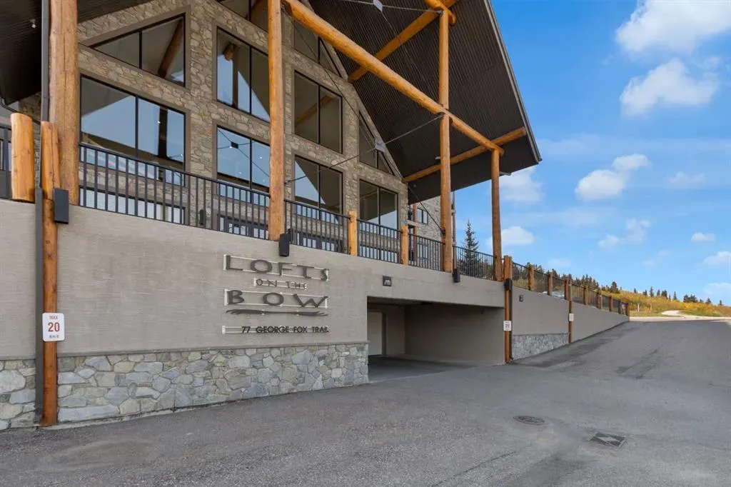 77 George Fox Trail, #113