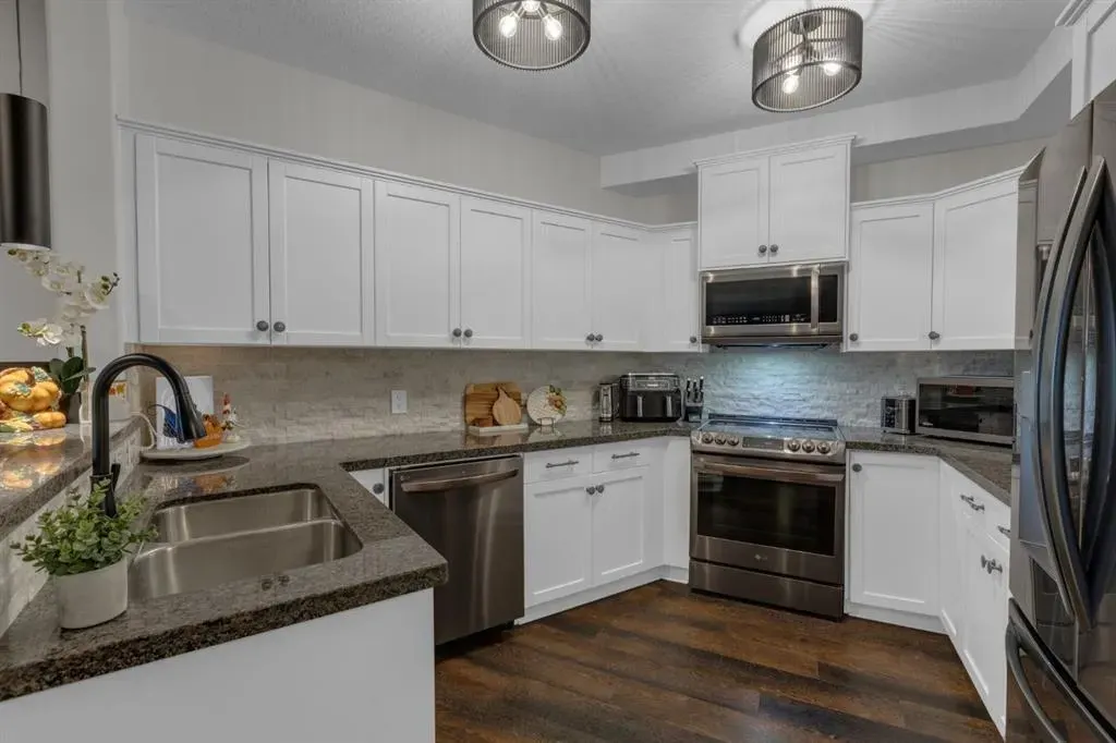 77 George Fox Trail, #113