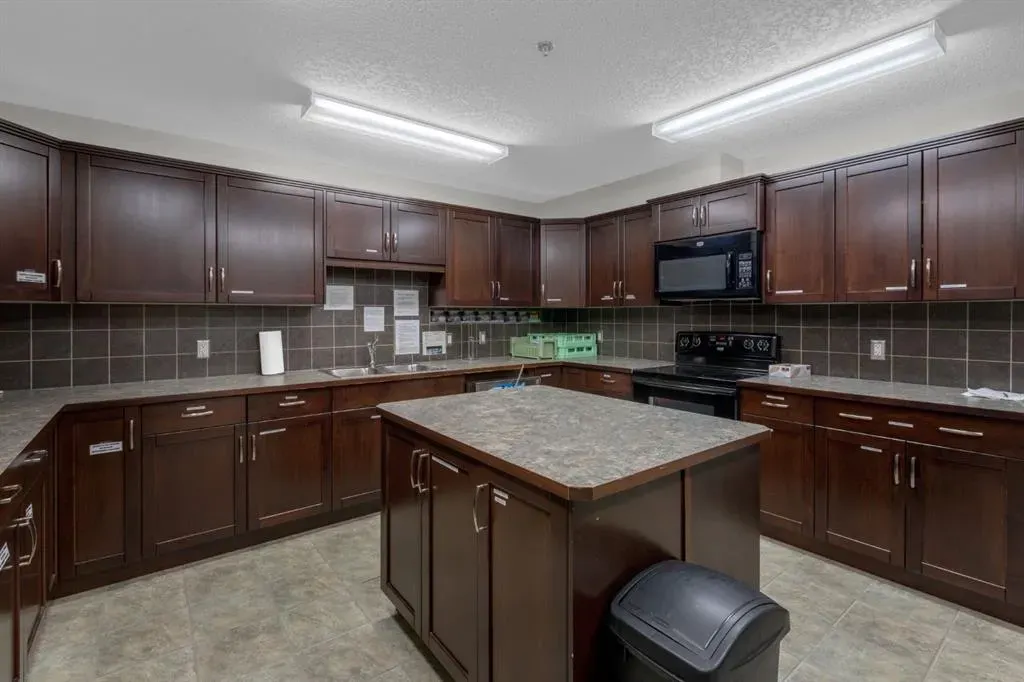 77 George Fox Trail, #113