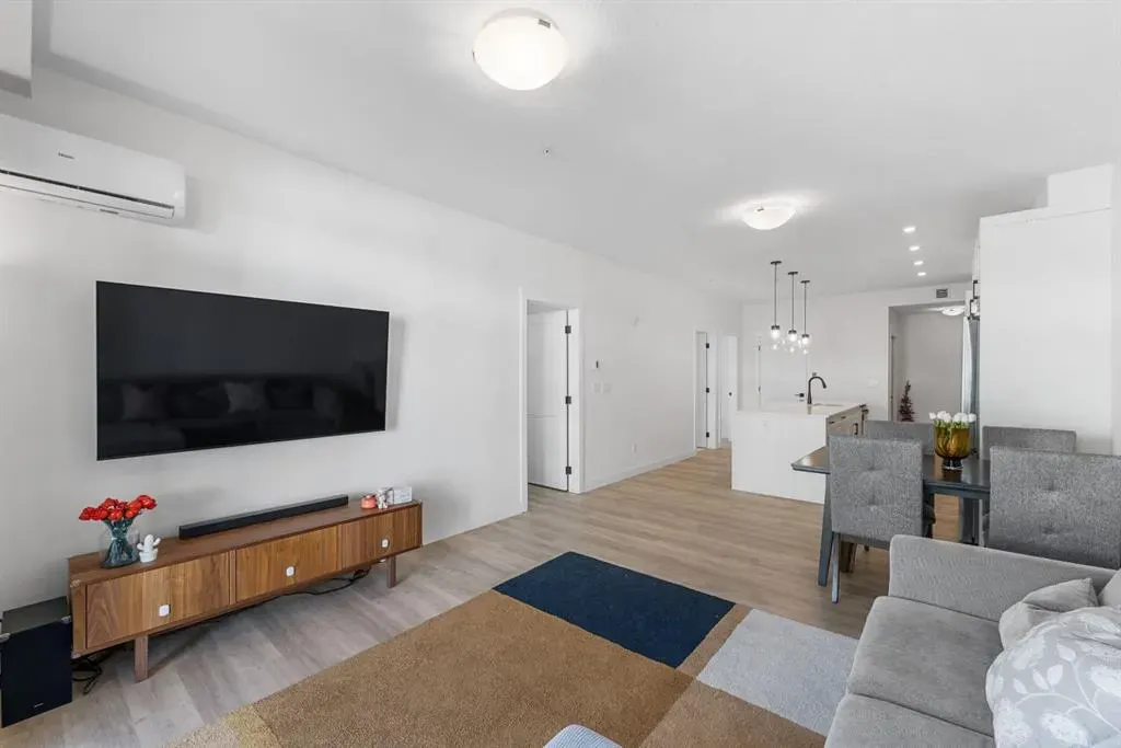 40 Sage Hill Walk NW, #316