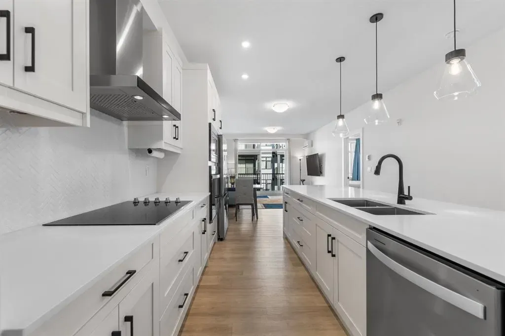 40 Sage Hill Walk NW, #316