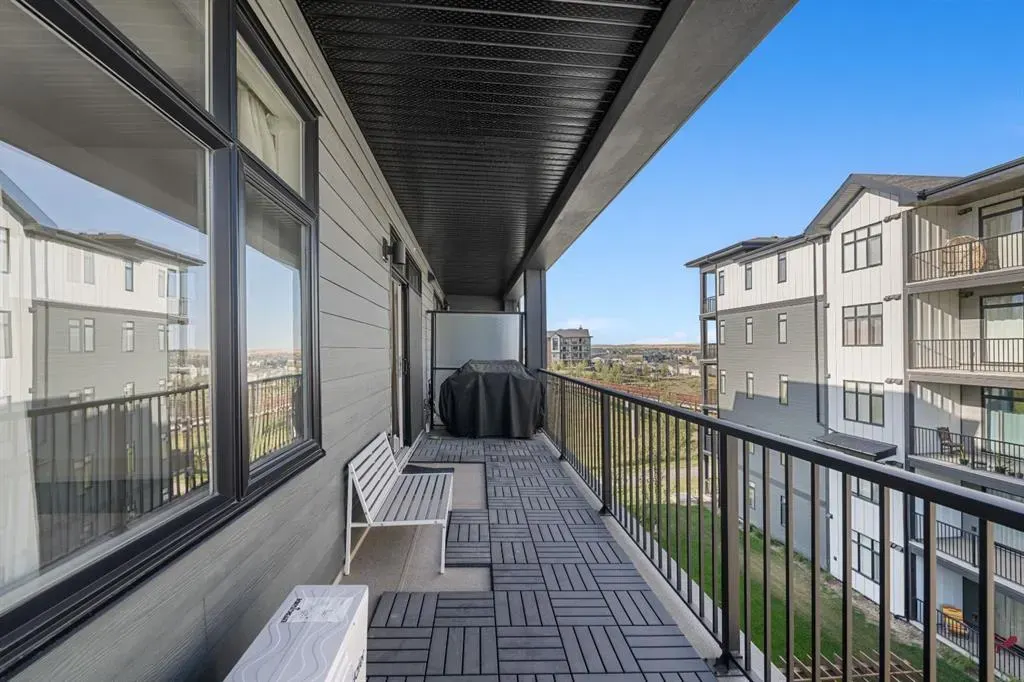 40 Sage Hill Walk NW, #316