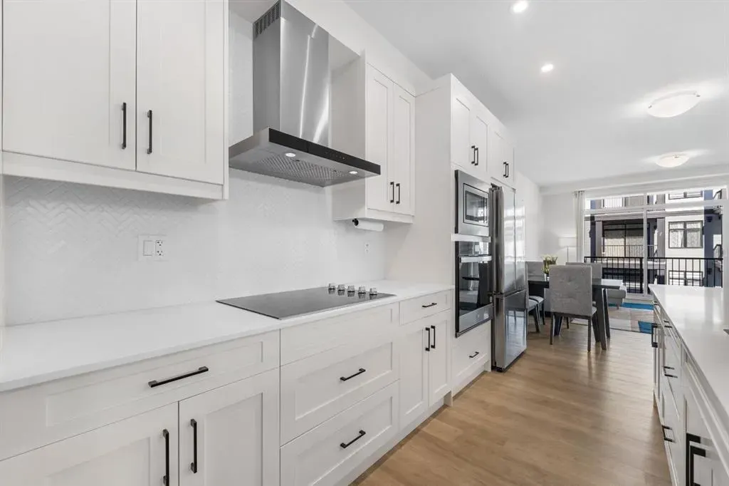 40 Sage Hill Walk NW, #316