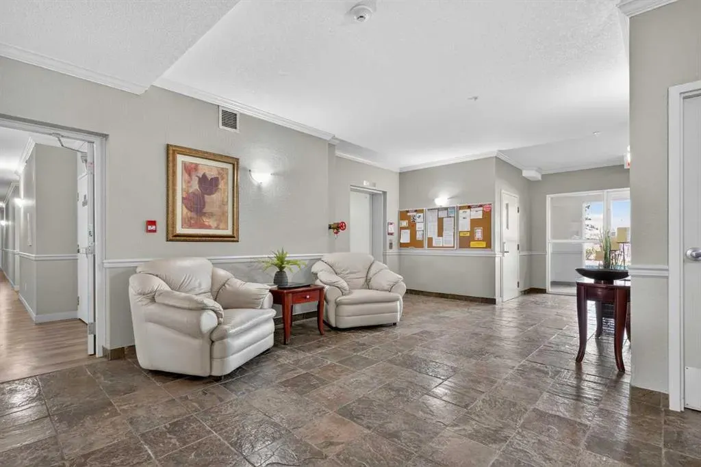 15 Everstone Drive SW, #446