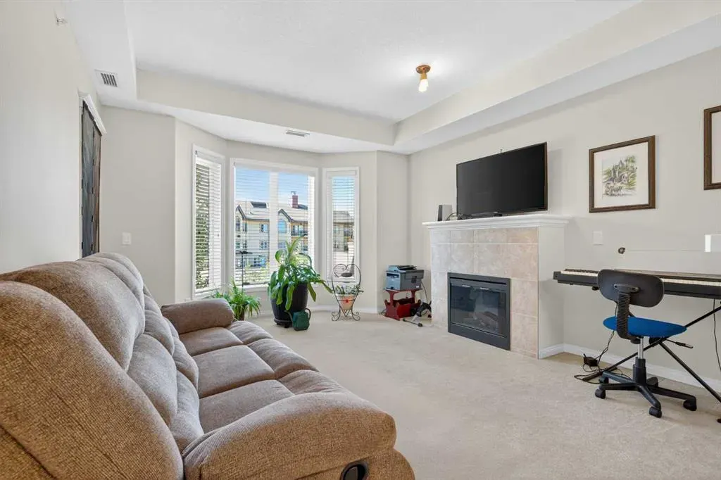 15 Everstone Drive SW, #446