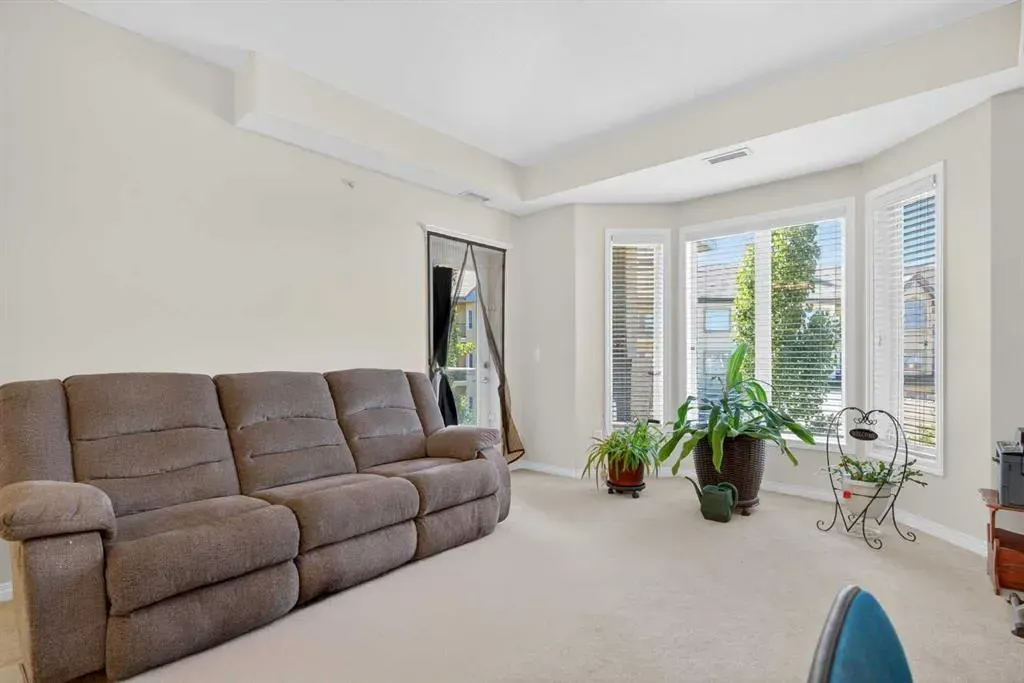 15 Everstone Drive SW, #446