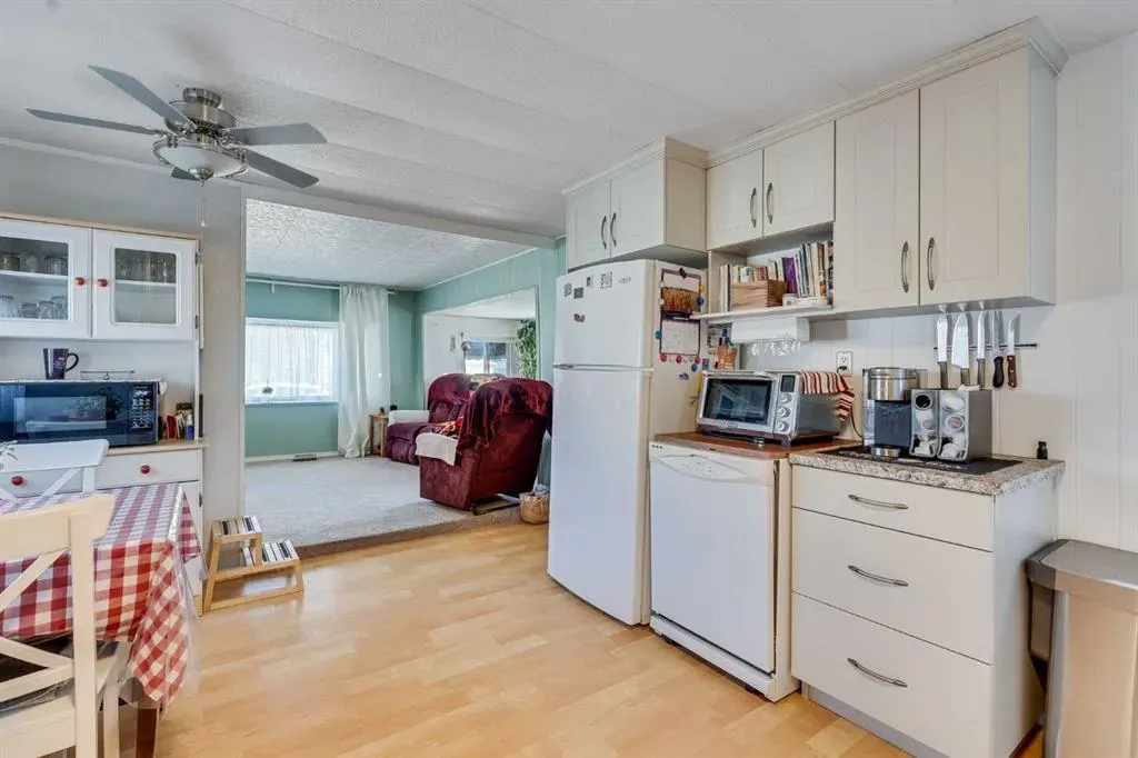134 Village Way, #8