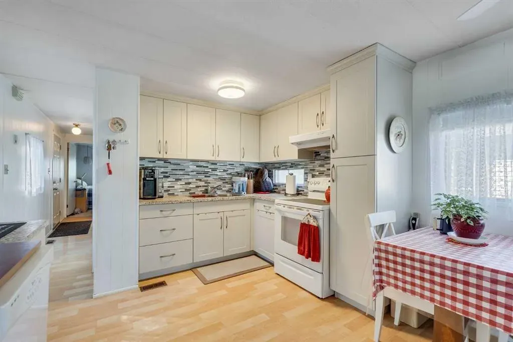 134 Village Way, #8