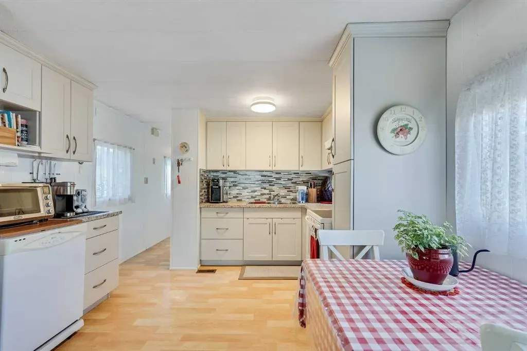 134 Village Way, #8