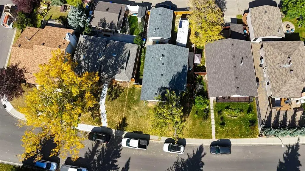 112 Woodvale Road SW