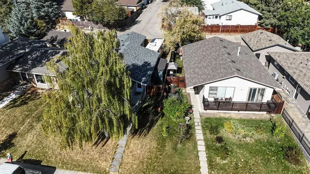 112 Woodvale Road SW