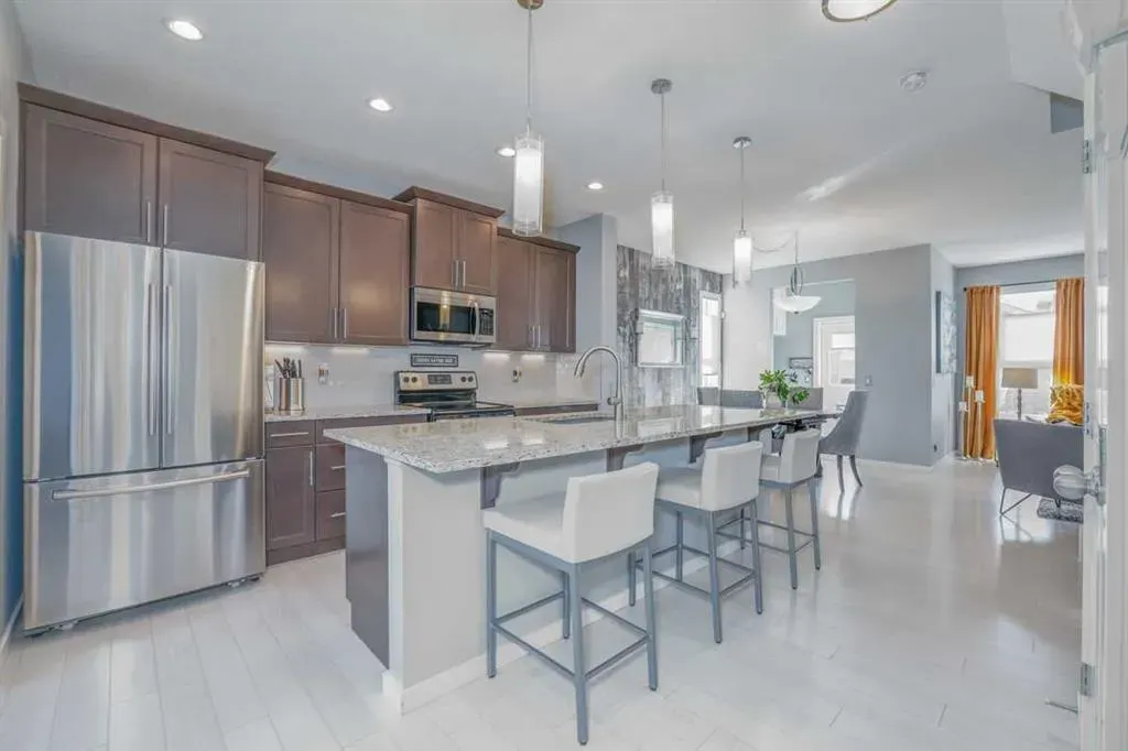 283 Mahogany Heights SE