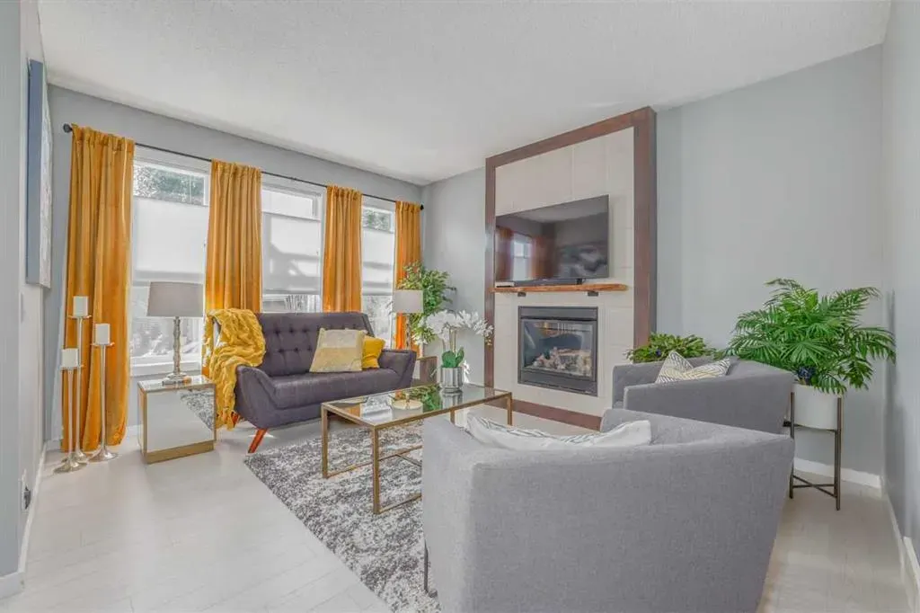283 Mahogany Heights SE