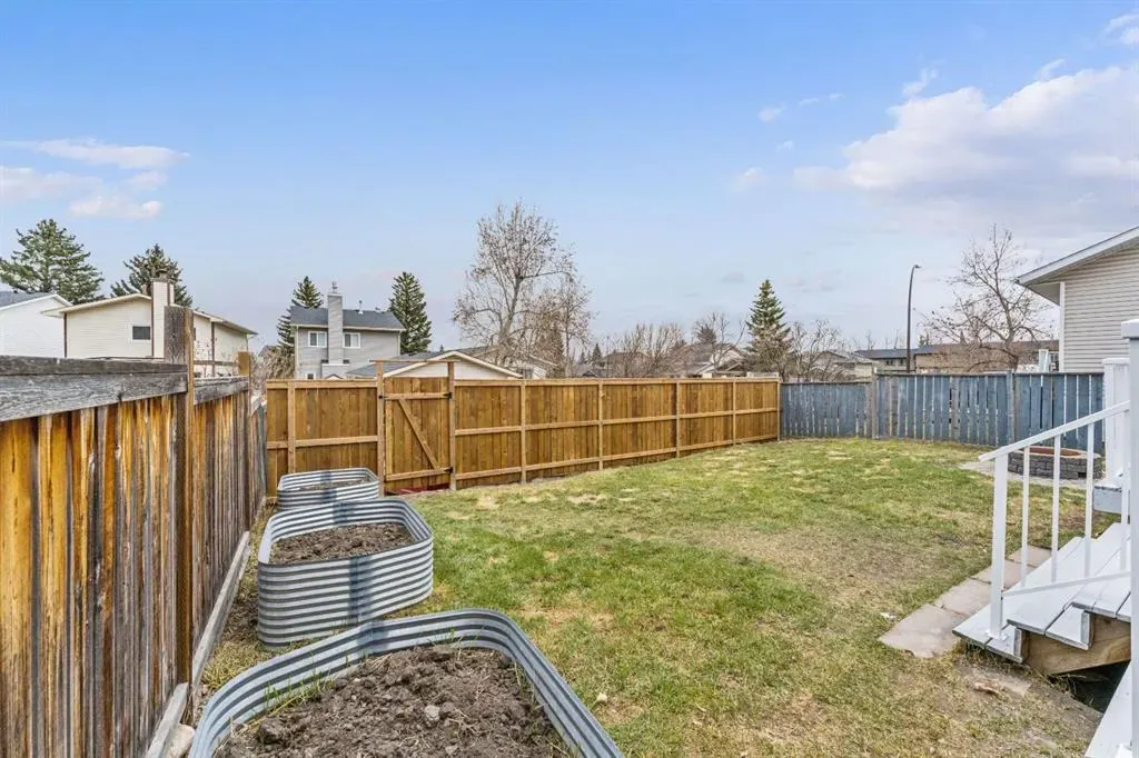 395 Millrise Drive SW