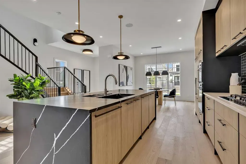 352 Normandy Drive SW