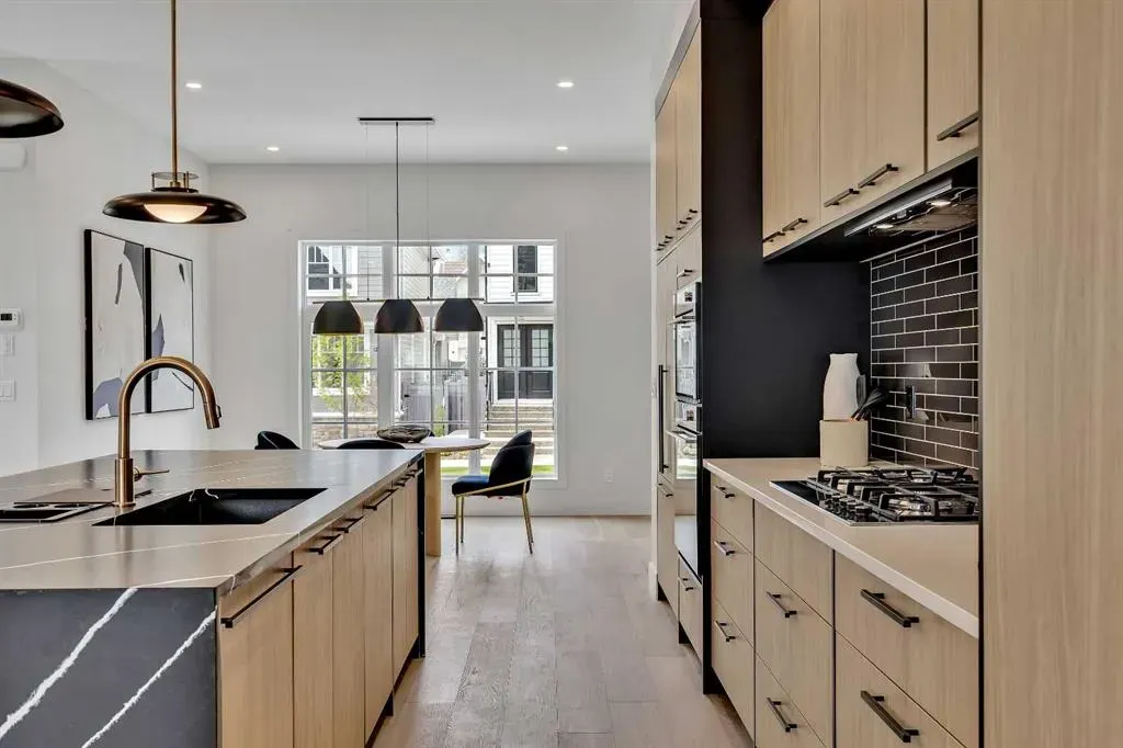 352 Normandy Drive SW