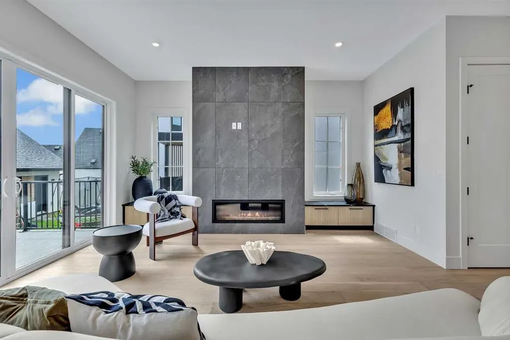 352 Normandy Drive SW
