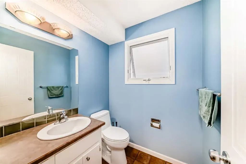 28 Woodfield Court SW