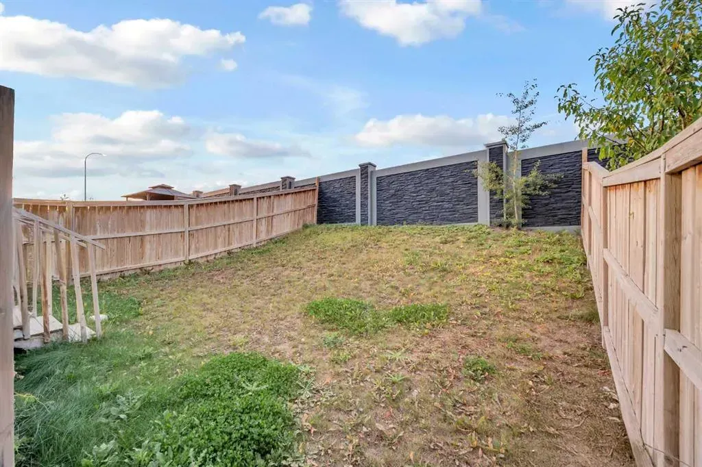 84 Nolanhurst Heights NW