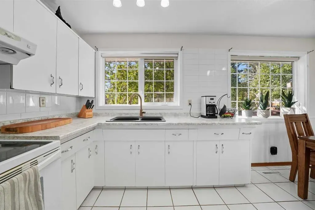 23 McKinnon Crescent