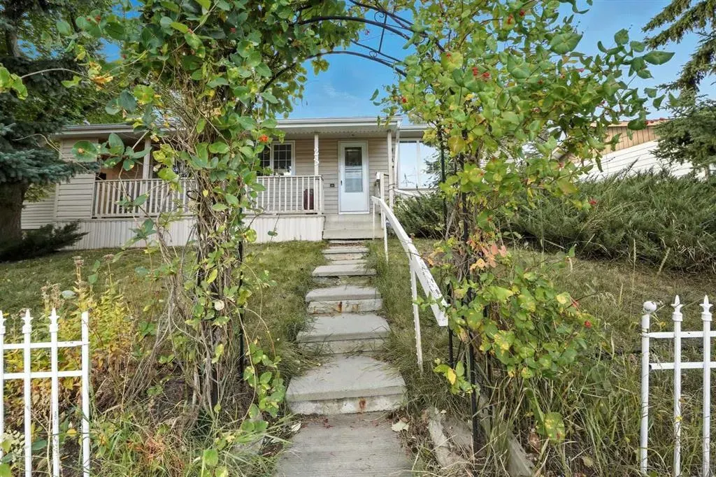 23 McKinnon Crescent