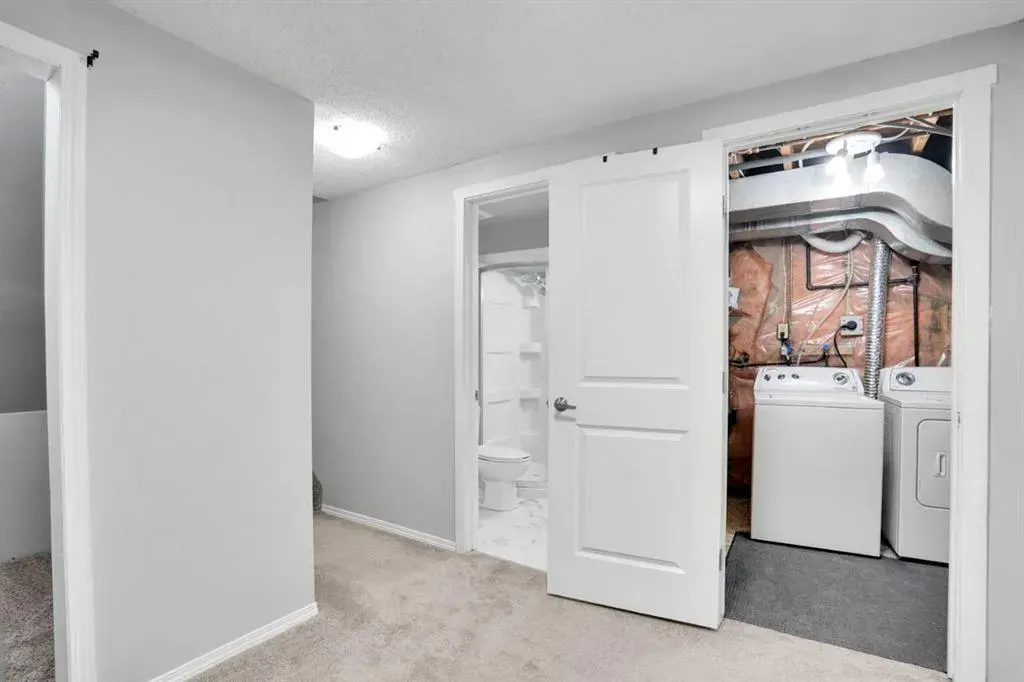 20 Tararidge Close NE