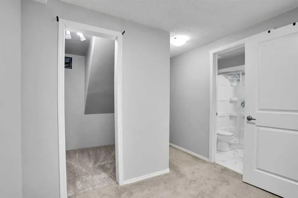 20 Tararidge Close NE