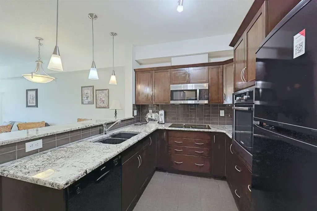70 Royal Oak Plaza NW, #403