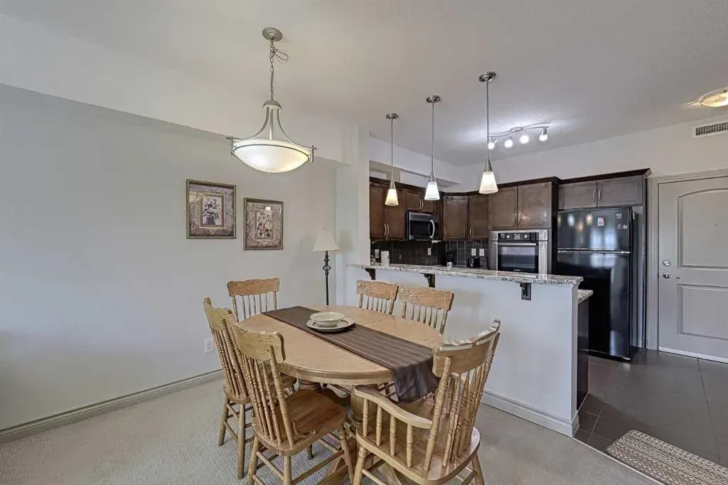 70 Royal Oak Plaza NW, #403