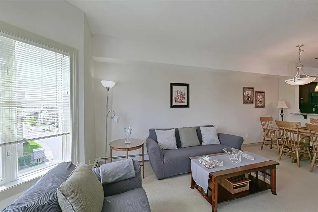 70 Royal Oak Plaza NW, #403