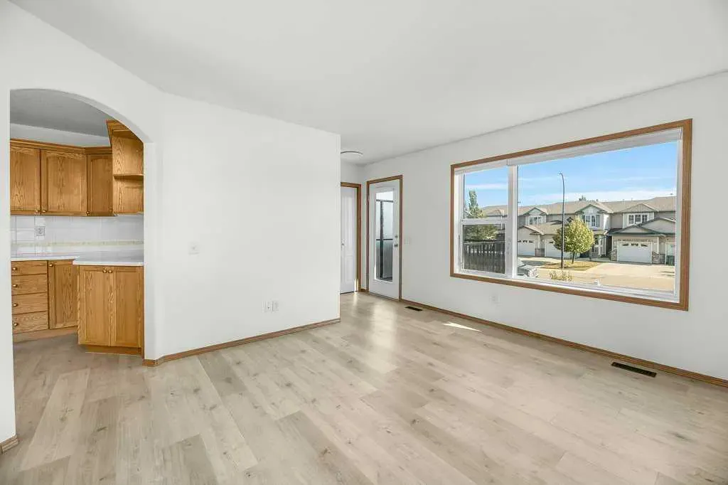 6220 Orr Drive, #112