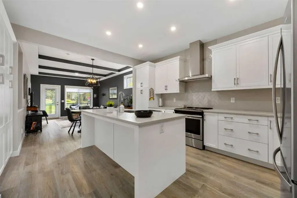 84 Riviera Court